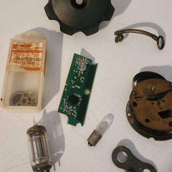 Steampunk bundle cosplay bits and bobs key clock parts bulbs vintage trinkets - Picture 3 of 12